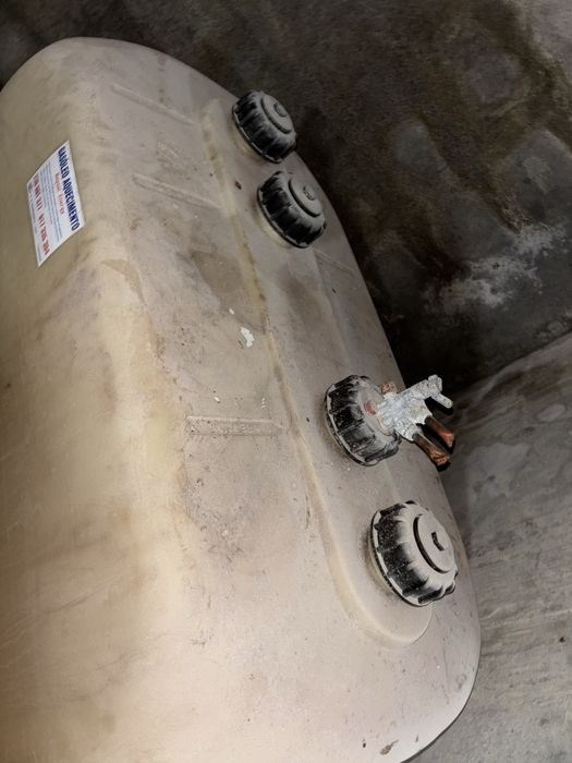 Tanque de Gasóleo 700L