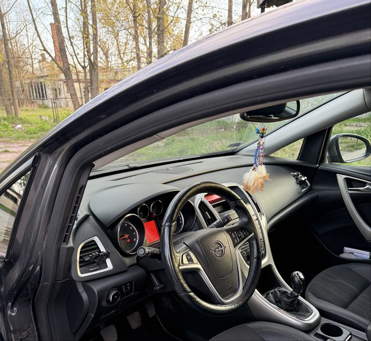 Opel Astra J 1.4T po remoncie silnika.