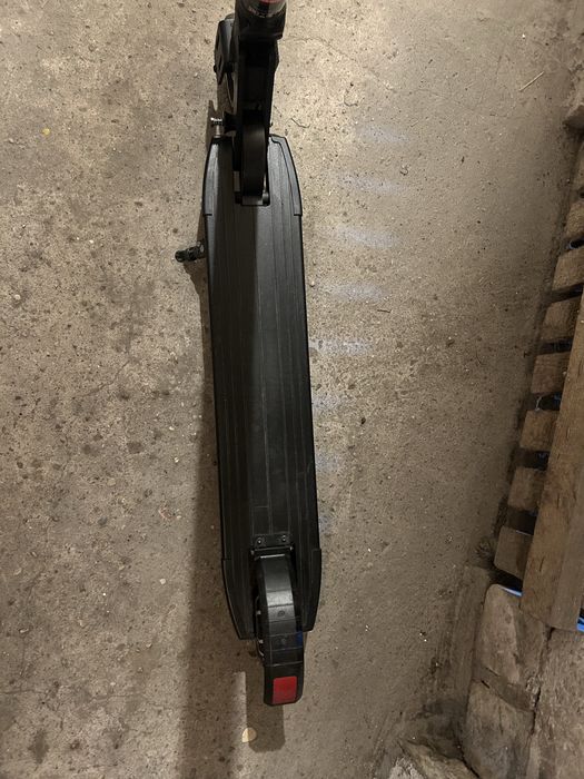 Hulajnoga elektyczna w dobrym stanie