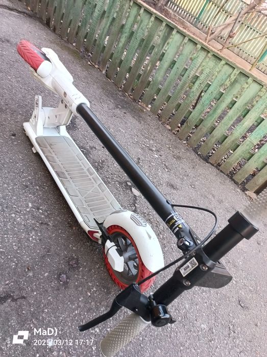 Електросамокат. lenovo m2 pro. kugoo m2 pro