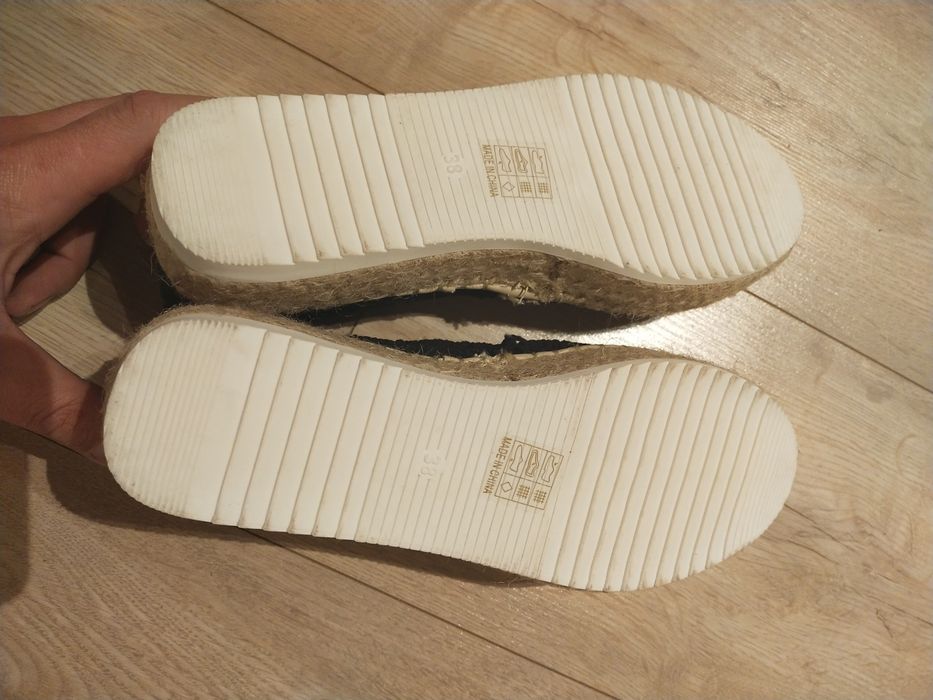 Nowe buty damskie na koturnie grubej podeszwie koronkowe boho
