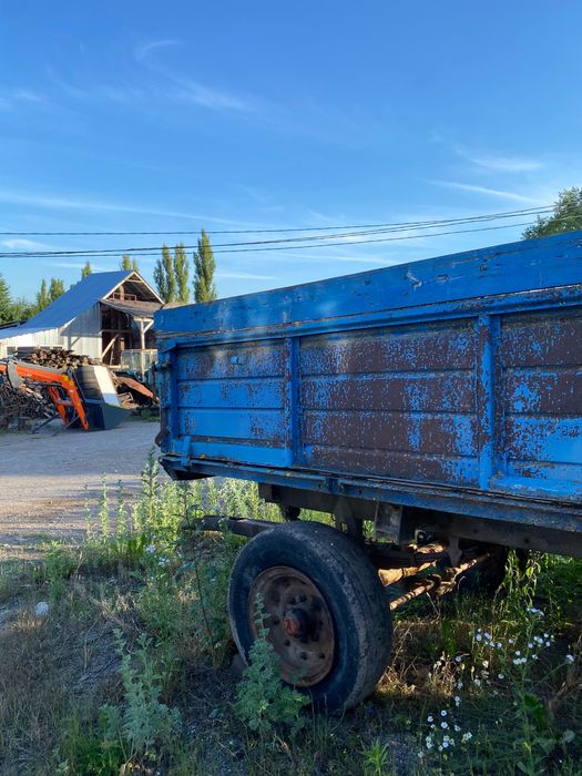 Продаю прицеп, синього кольору