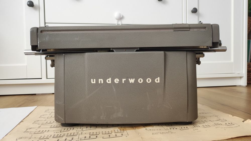 UNDERWOOD SX Máquina de escrever antiga