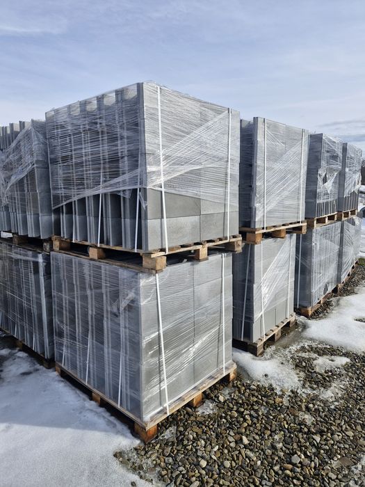 Незйомна опалубка, блок незнімної опалубки. Доставка-вигрузка.