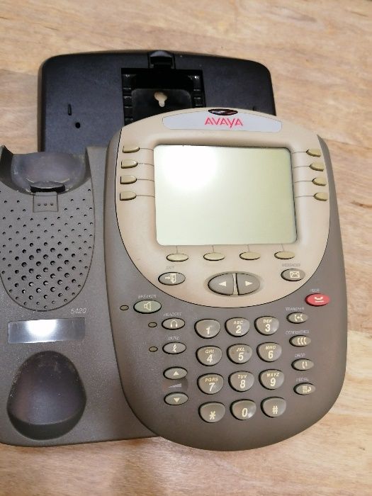 1 Telefones Avaya 4621SW IP e 1 Avaya 5420