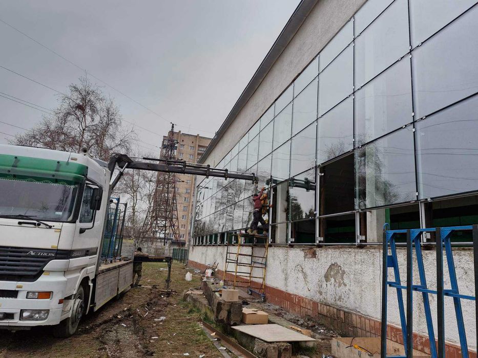 Послуги маніпулятора.