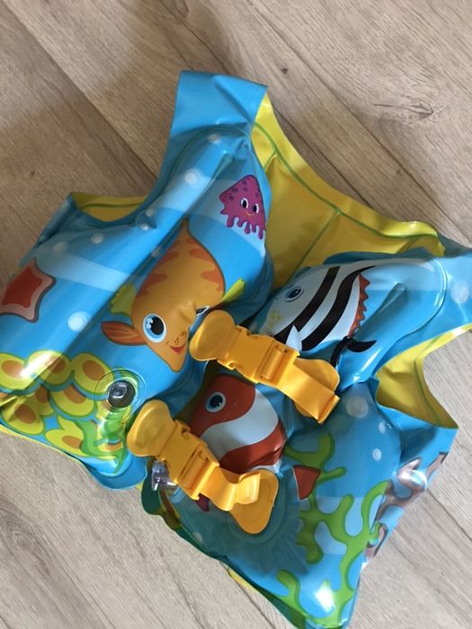 Жилет спасательный 2-4