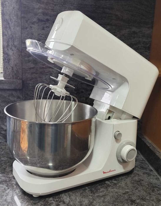 Batedeira com taça Moulinex