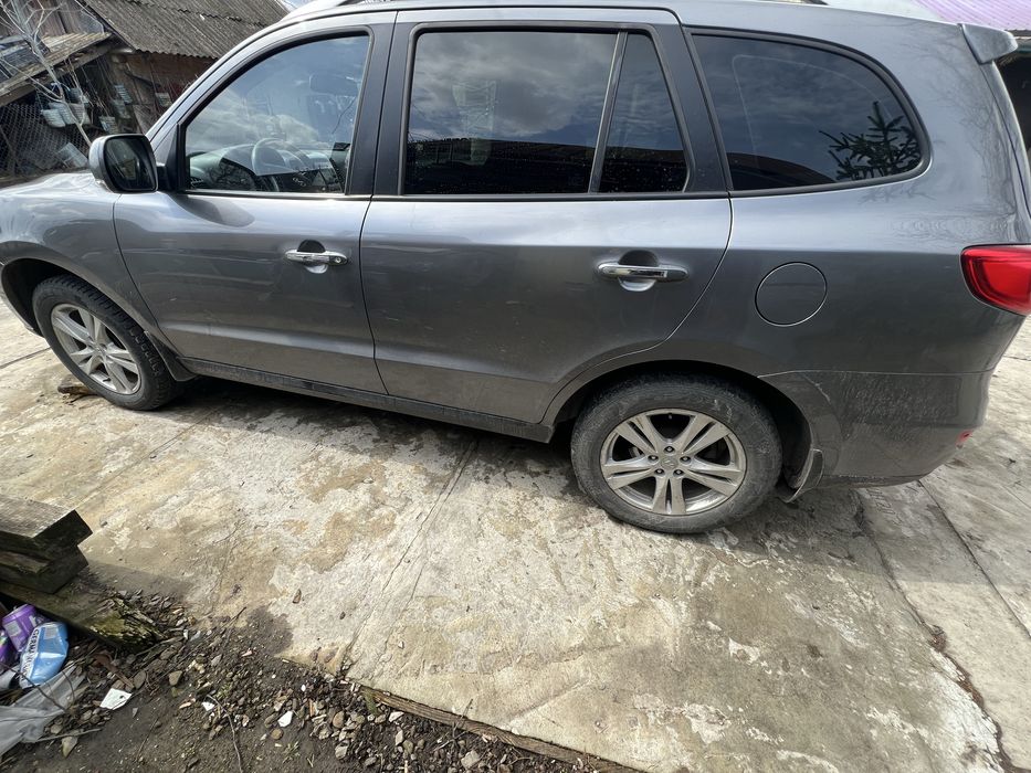 Продам hyundai santa fe 2011 7 місць газ!