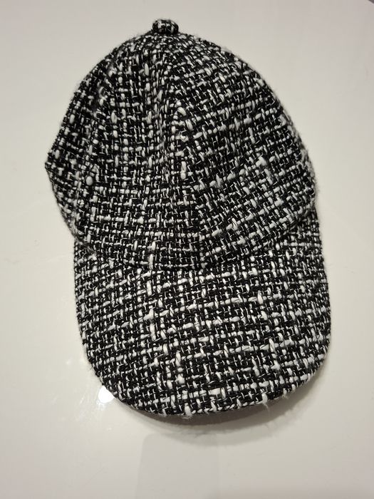 Czapeczka z daszkiem damska H&M .Nowa bez metki.
