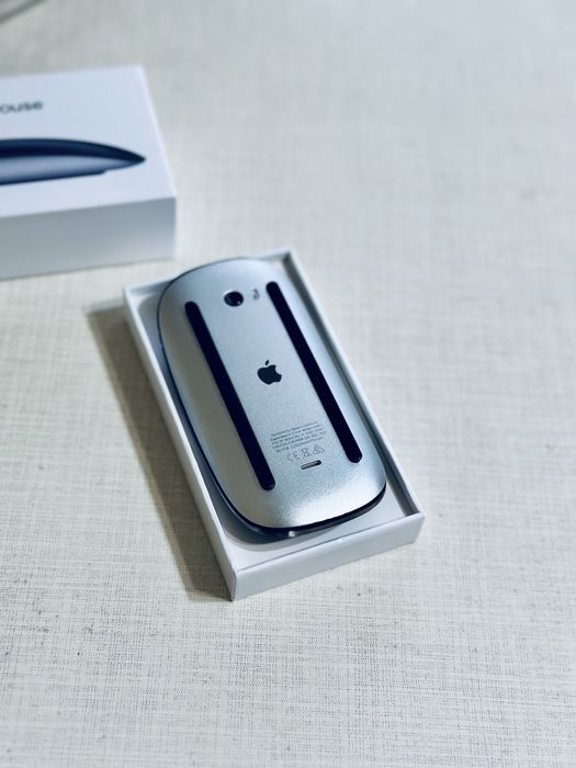 Apple Magic Mouse 2 A1657 2022г с коробкой мышка в отличном состоянии