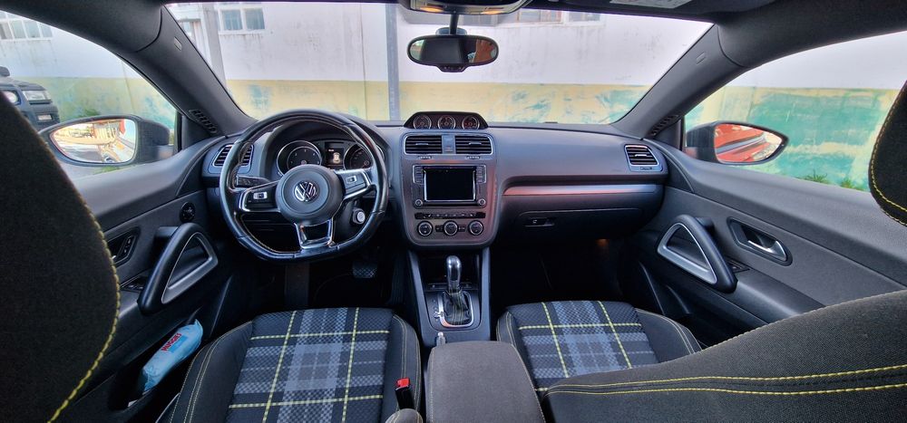 VW scirocco 2.0 TDI. R-line