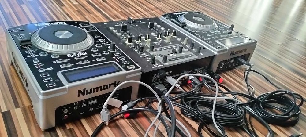 Konsola DJ Behringer 202+ 2xNumark NDX 400