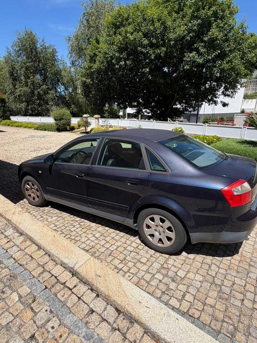 Audi A4 1.8 Turbo Automático – Excelente Estado | Pronto a Circular
