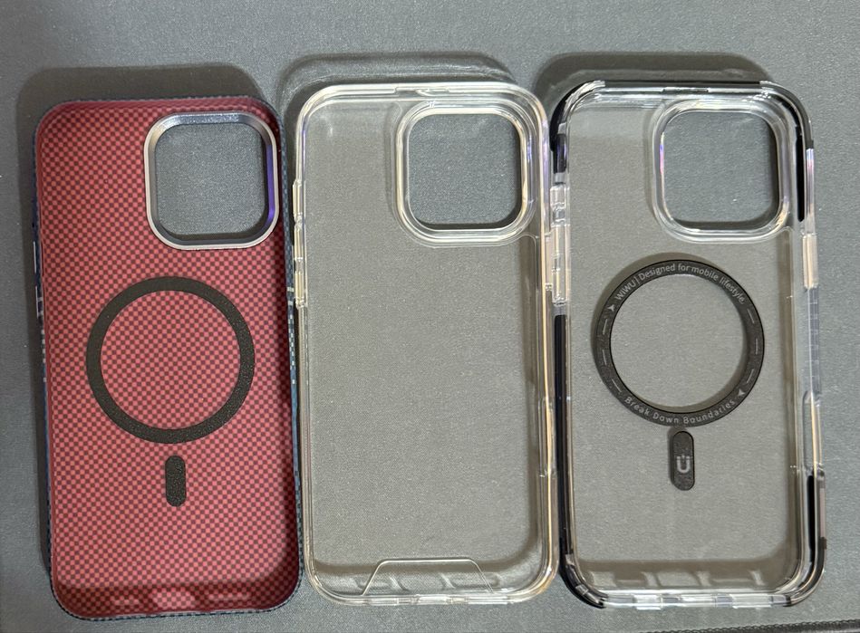 Продам чехли на IPhone 16 Pro Max