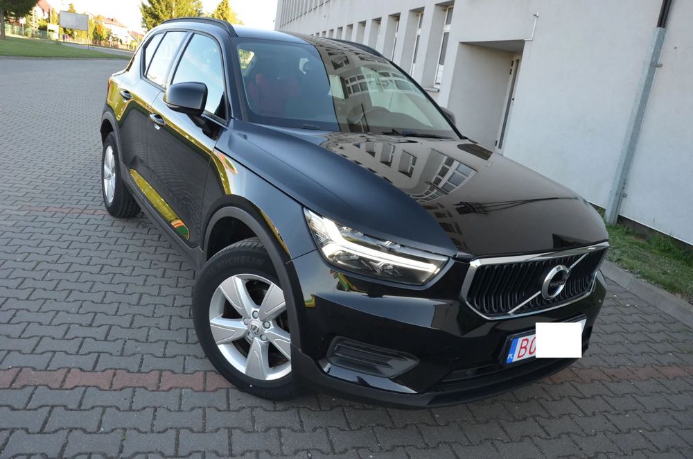 Volvo XC 40 1.5 Benzyna T3 Momentum Virtual Cockpit Radary Led PEŁNY SERWIS PL