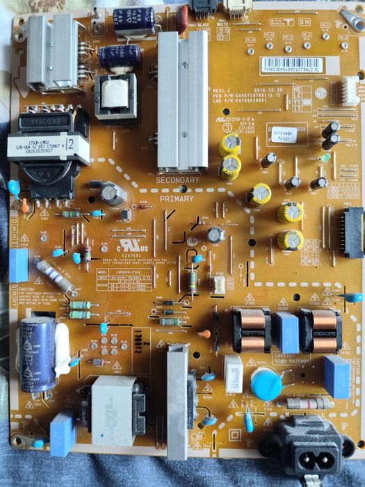 Płyta główna i zasilacz do telewizora LG 55UJ7507 . Sprawne używane.