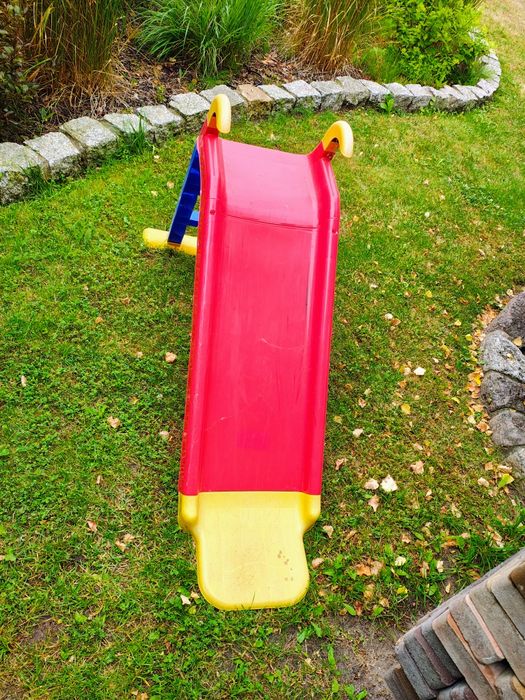 Ślizgawka zjeżdżalnia dziecięca