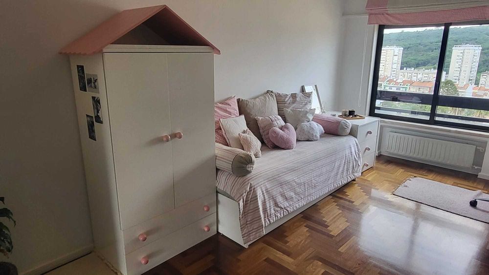 Vendo quarto completo de criança/adolescente em muito bom estado