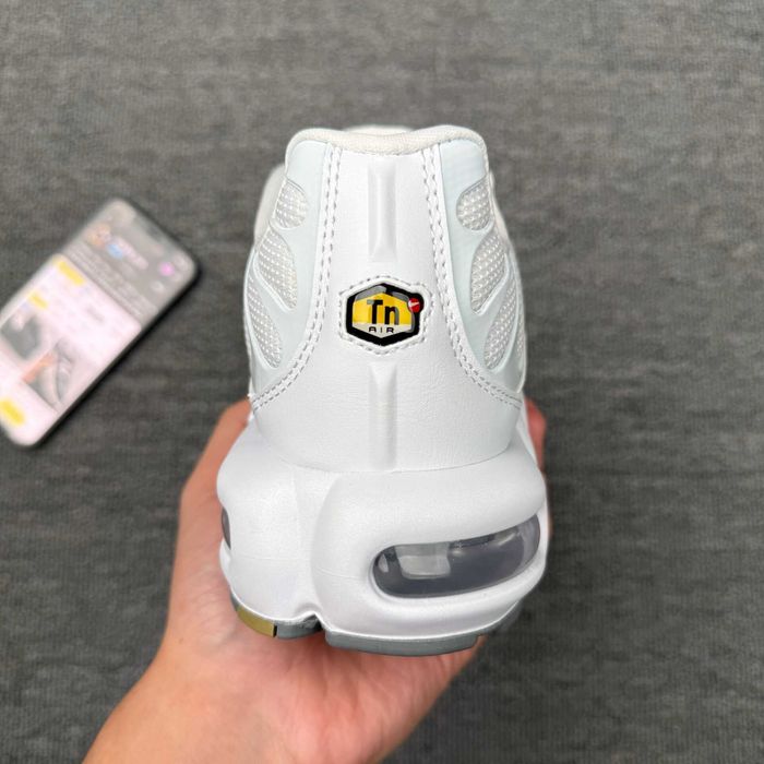 Air Max TN Plus White R.40