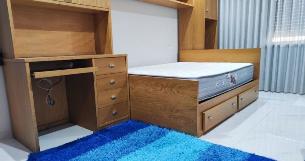 Estúdio com cama de casal