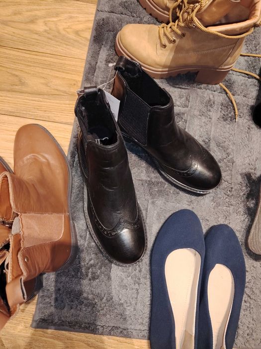 Nowe buty, różne rodzaje