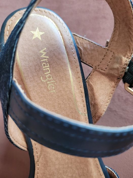 Sandały na koturnie Wrangler 38 granatowe