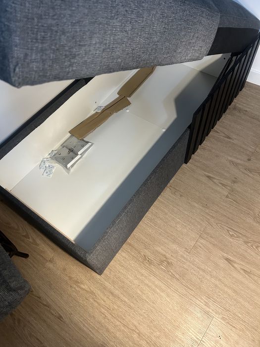 Sofa de canto novo com arrumação