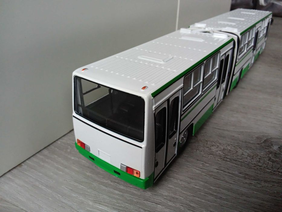 Model autobusu Ikarus 280