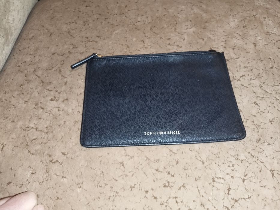 Продам косметичку за 100гривень