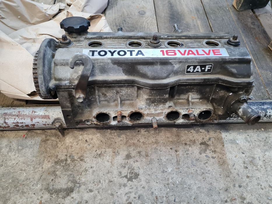 Тойота корола рыбка е90 .гбц 1.6л 150$