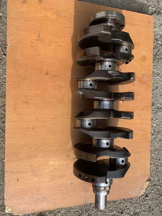 Мазда 626 GE Коленвал