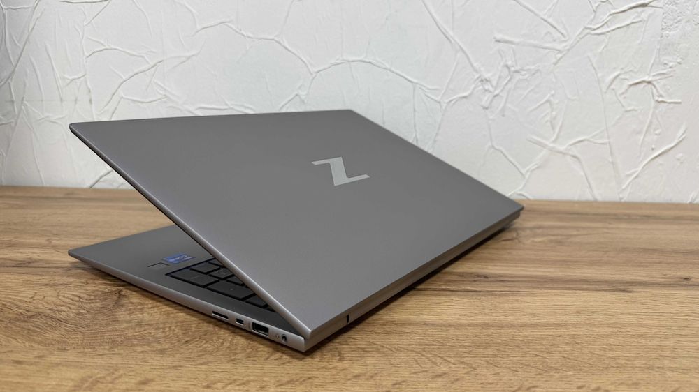 HP ZBook Firefly 16 G9 – i7-1260P, 16GB DDR5, 256GB SSD