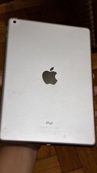 Ipad 5 - 32Gb - Bom estado465784383430338560