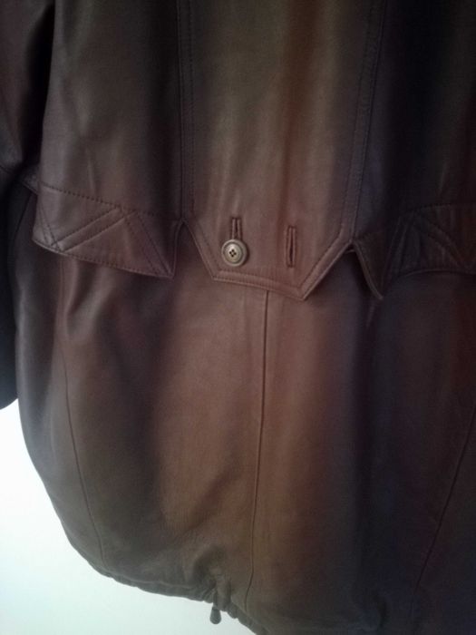 Casaco em pele genuína