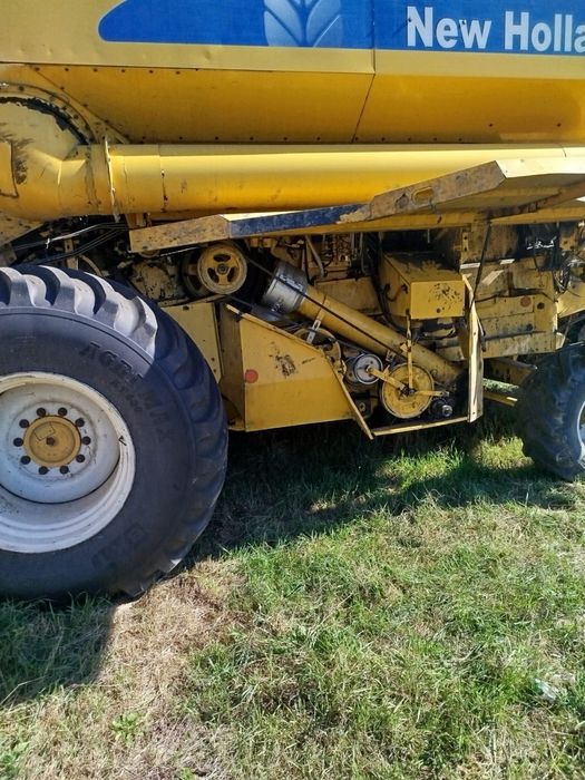 Продам комбайн NEW HOLLAND