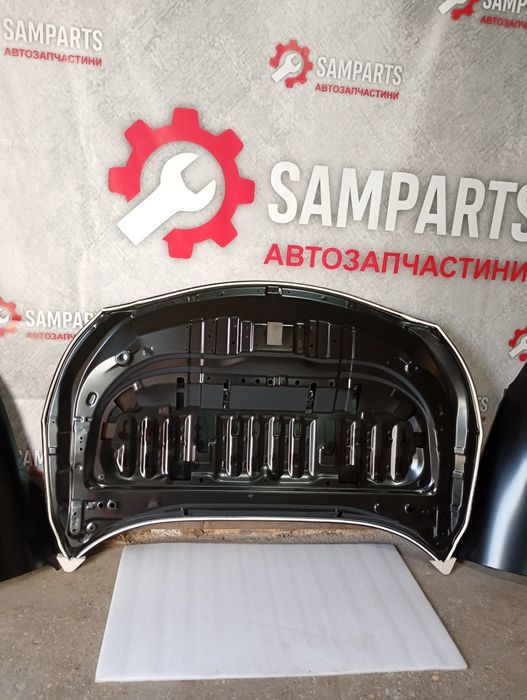 Toyota venza капот