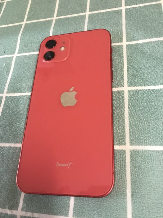 Apple iPhone 12 64gb red