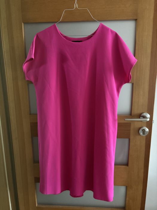 Sukienka fuksja malina Reserved 36
