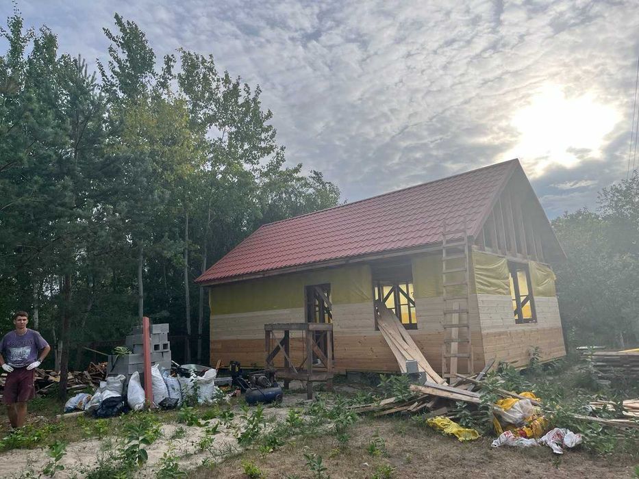 Ремонт дахів, перекриття, утеплення — швидко та якісно!