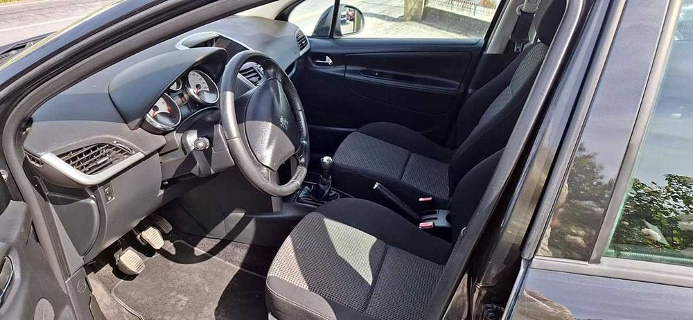 Peugeot 207 HATCHBACK 1.4 VTi 2008