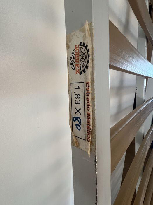 Estrado barato para cama