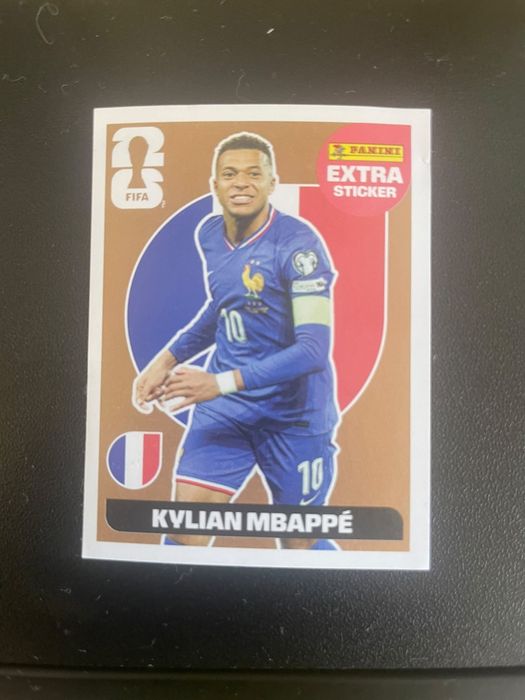 Vendo kylian mbappe bronze!
