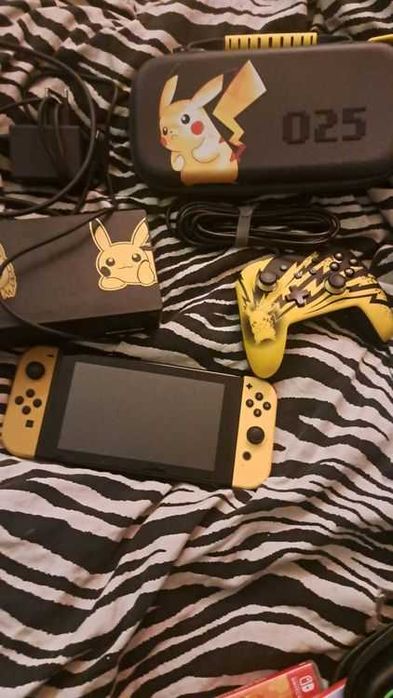 Nintendo Switch Pokémon Pikachu! Edition