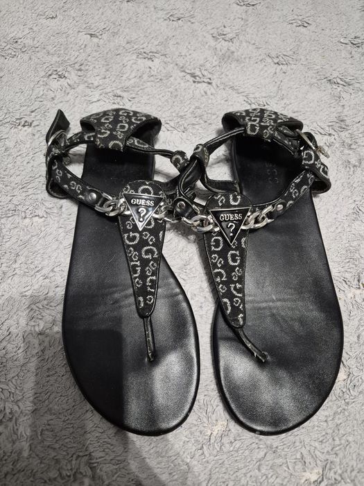 Sandałki Guess rozmiar 38