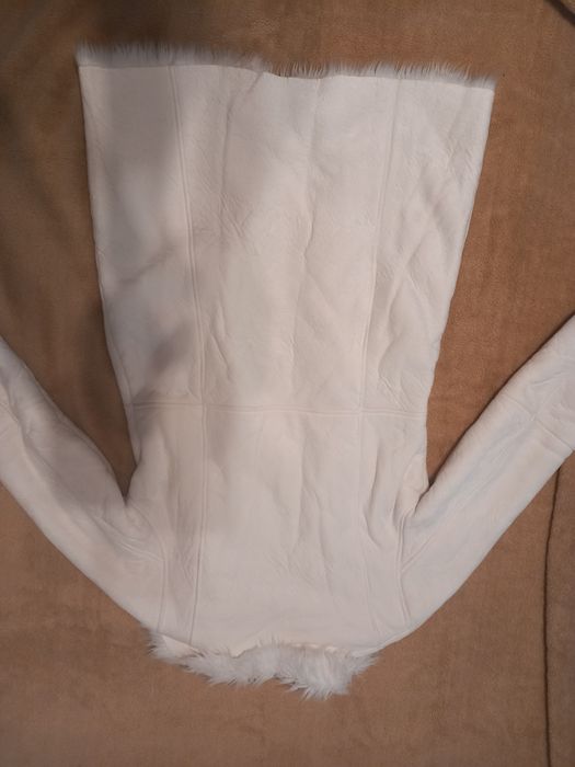 Korzuszek biały, rozm. chyba M