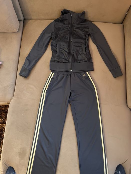 Спортивний костюм adidas