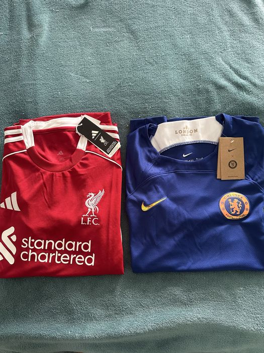 Camisolas de jogo do Chelsea Fc e Liverpool Fc