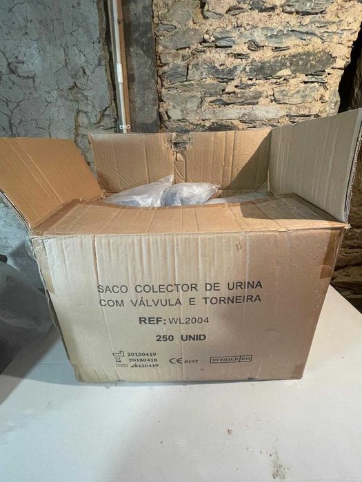 400 Sacos Coletores de Urina 2L – Novos, com Mangueira e Válvula