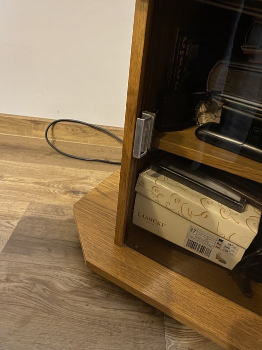 Szafka pod telewizor